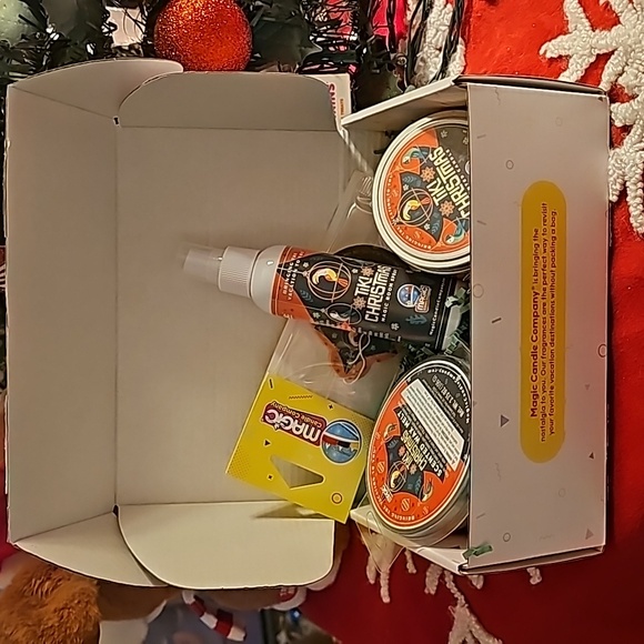 Magic Candle Co. Holiday Scented Bundle - Picture 3 of 3